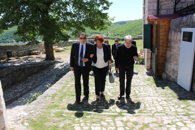 Ministrica rada i mirovinskog sustava dr.sc. Nada Šikić i zamjenik