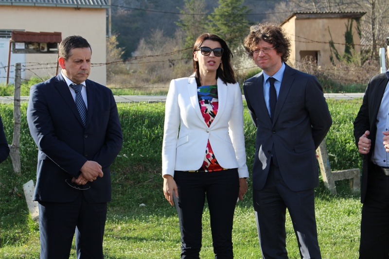 Ministar Šustar drugoga dana posjeta obišao obrazovne ustanove na području Grada Knina