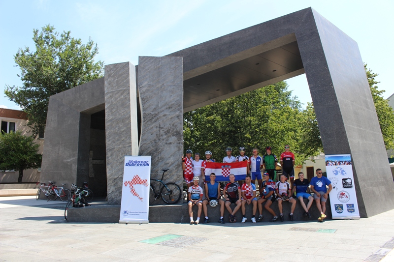 Memorijalni biciklistički ultramaraton Vukovar-Knin-Dubrovnik