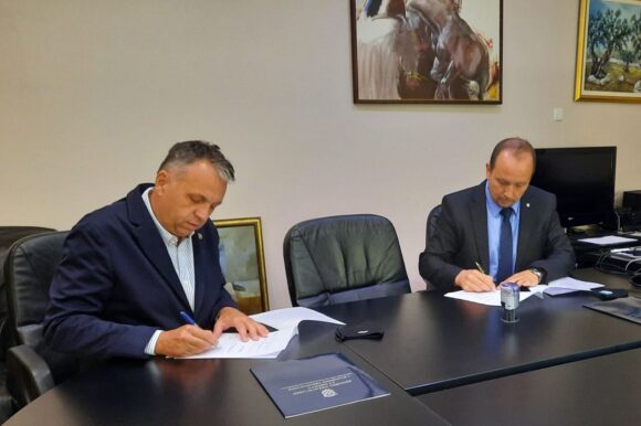 Grad Knin potpisao sporazum za izgradnju višestambene zgrade u gradu Kninu
