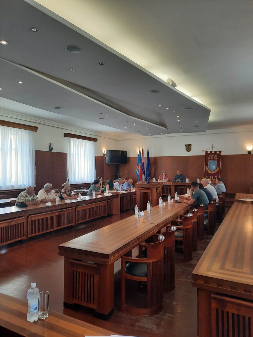 Održana konstituirajuća sjednica Vijeća srpske nacionalne manjine Grada Knina