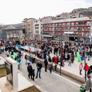 Velika karnevalska proslava u kraljevskom gradu Kninu