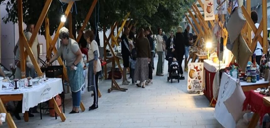 Javni poziv za korištenje štandova na staroj gradskoj tržnici Javni poziv za korištenje štandova na staroj gradskoj tržnici