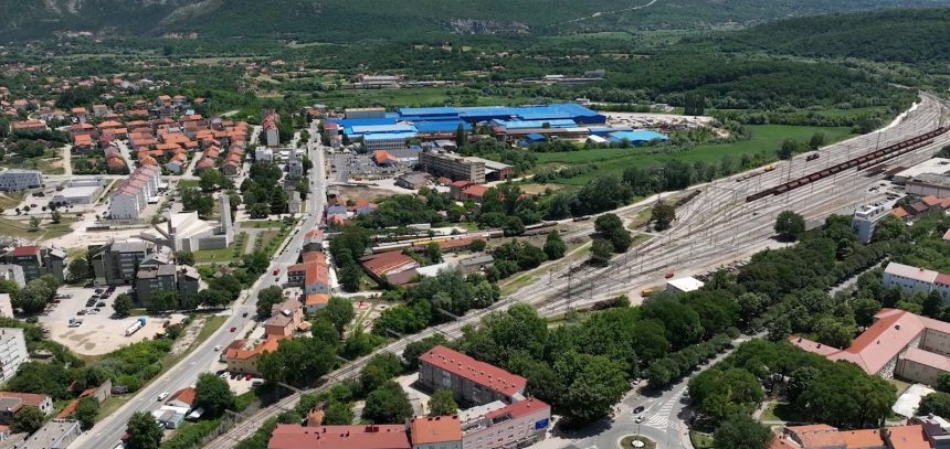 Održan sastanak o sanaciji laguna „Bare“ u Kninu Održan sastanak o sanaciji laguna „Bare“ u Kninu
