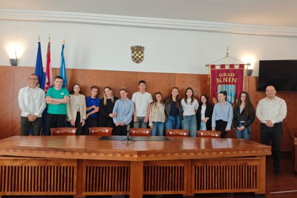 Potpisani ugovori o dodjeli učeničkih i studentskih stipendija
